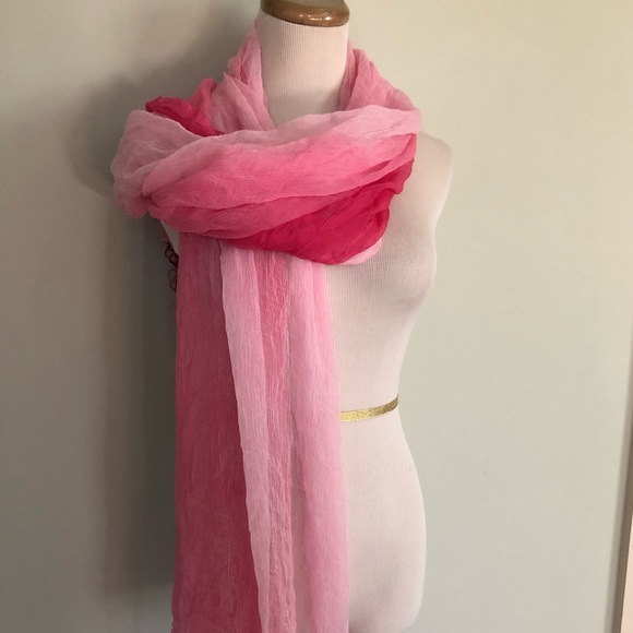 🆕 Pink and Fuchsia Long Tassel Wrap Scarf🧣 - Picture 3 of 4